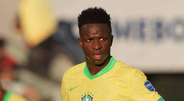 [国际足球]C罗凌空破门 利雅得胜利取胜